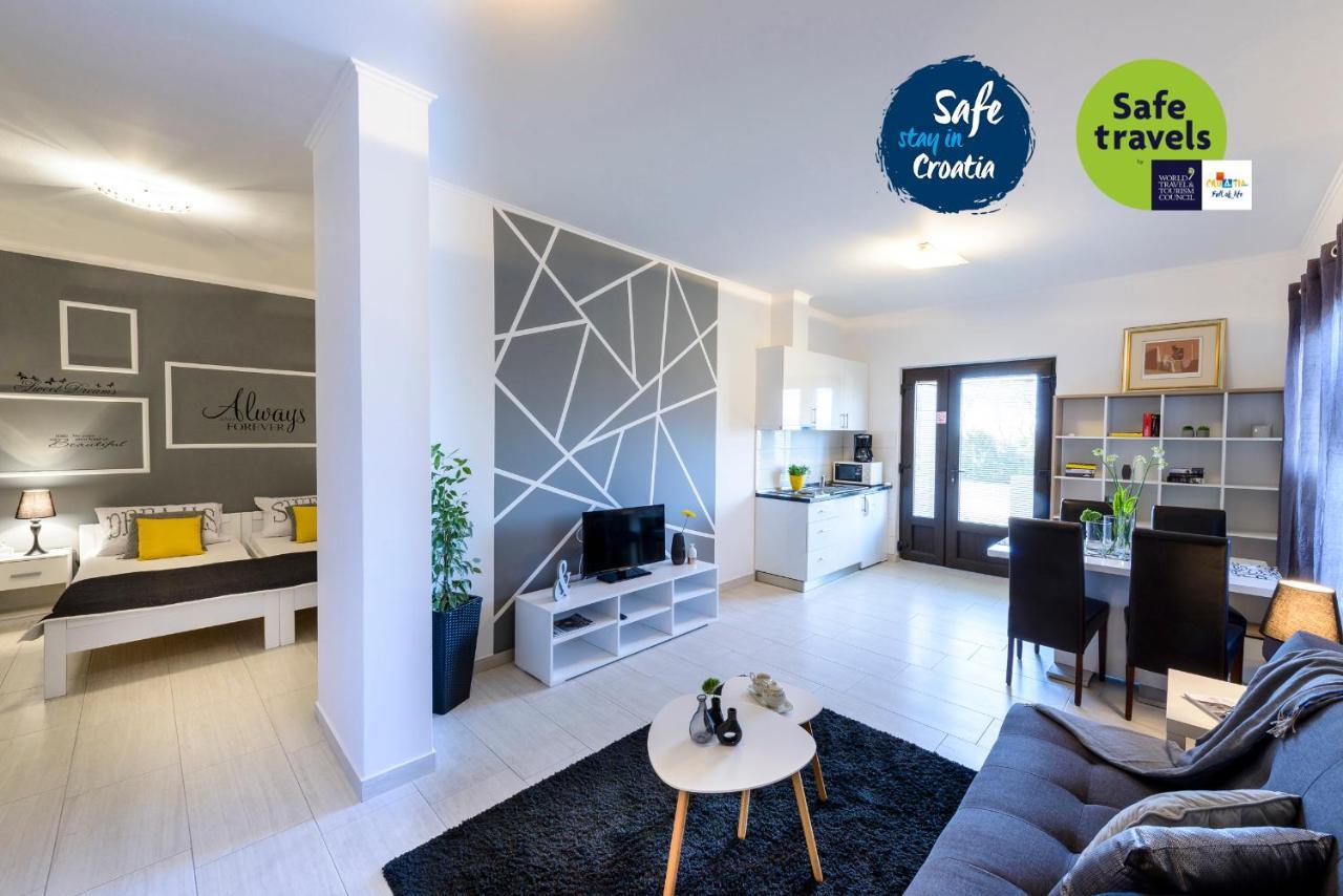 Apartments Anamarija Mlini Zewnętrze zdjęcie