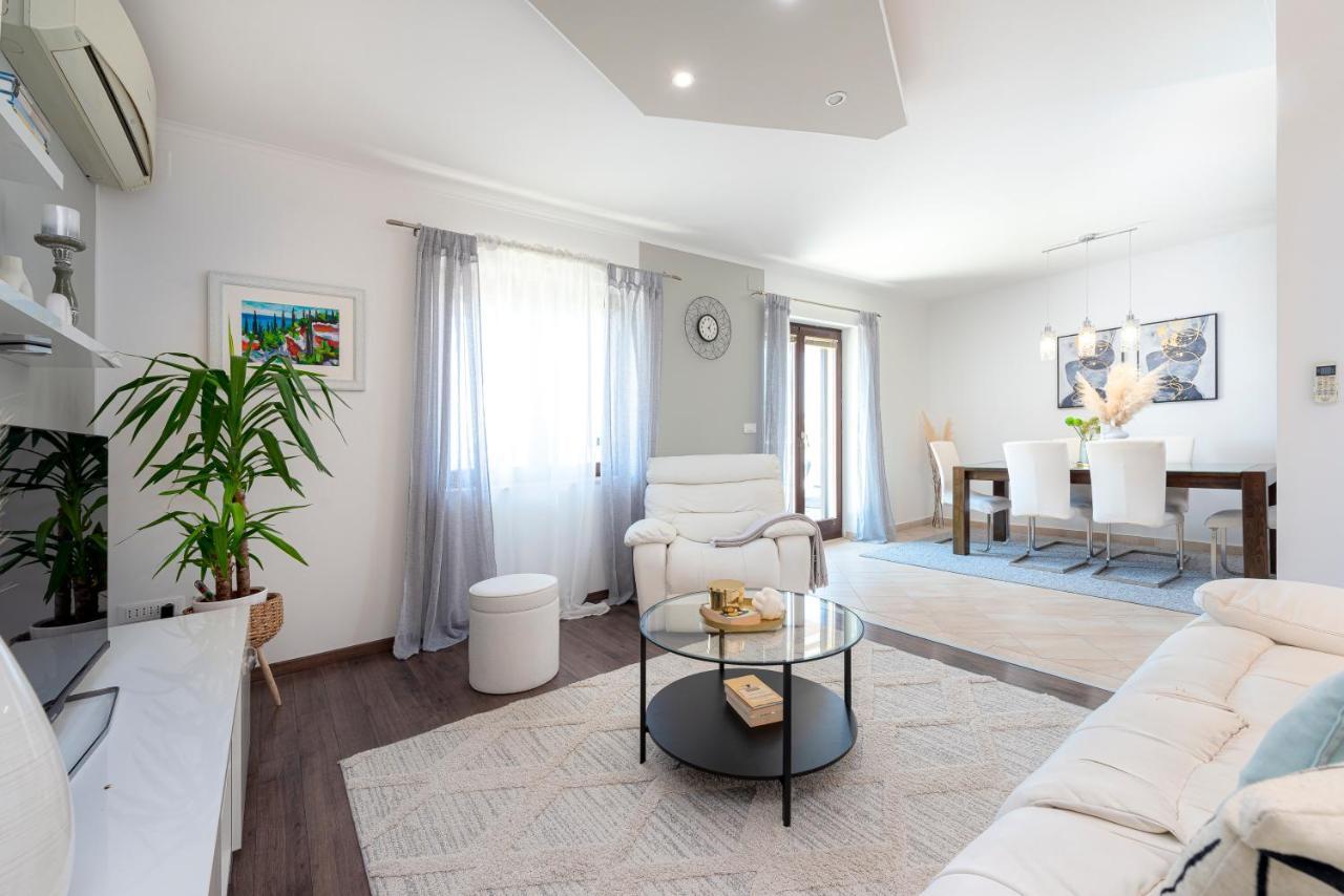 Apartments Anamarija Mlini Zewnętrze zdjęcie